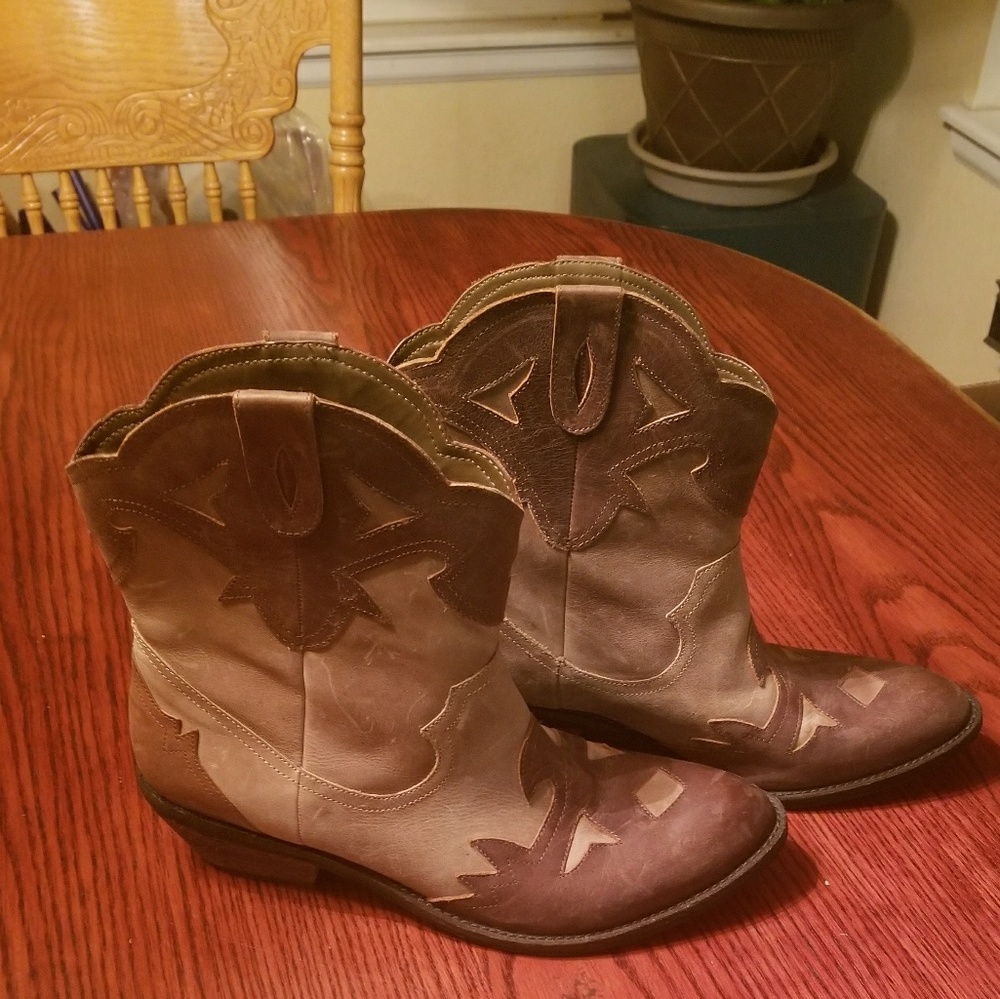Short Cowboy Boots